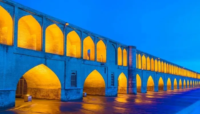 سی و سه پل اصفهان