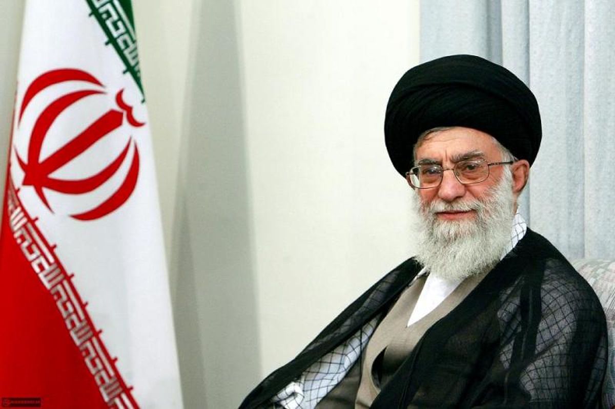 یک استکان چای برای رهبر معظم انقلاب +عکس