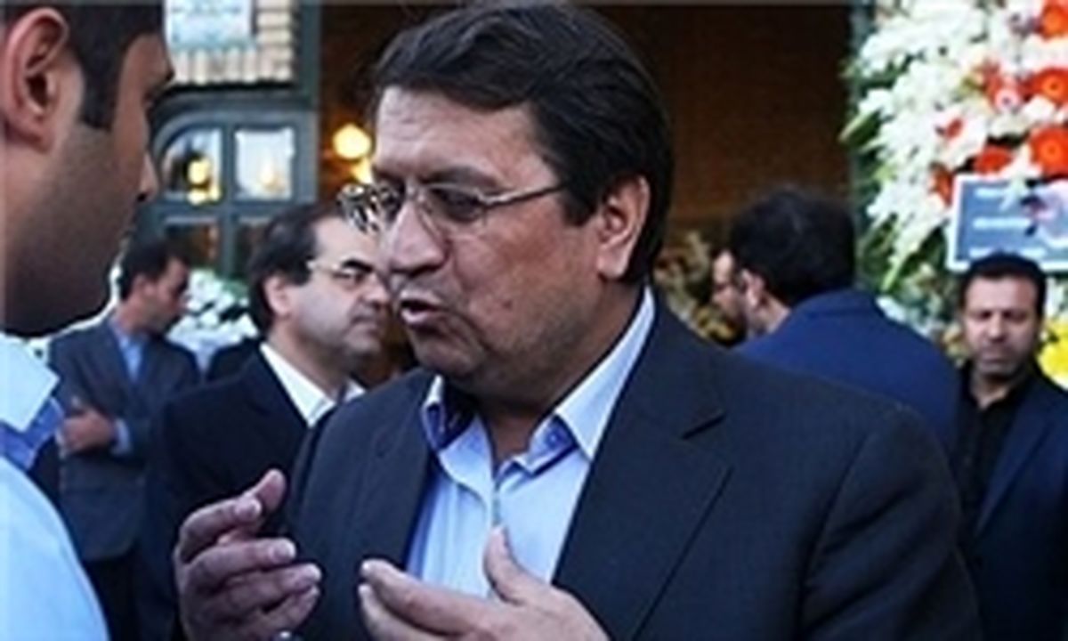 بیمه مرکزی به موضوع حقوق‌های نجومی ورود کرد