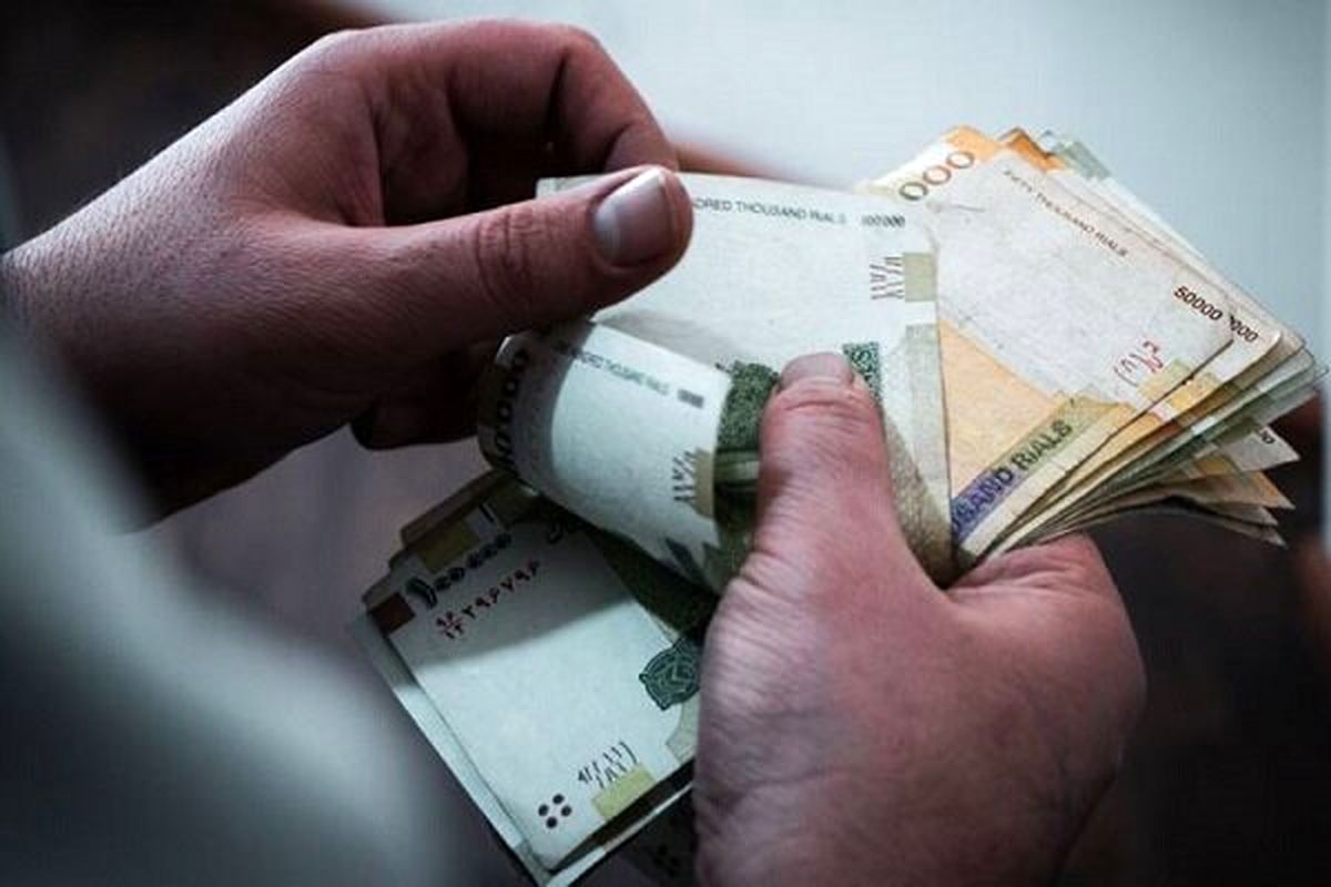 افزایش ۲۰ درصدی حقوق کارمندی برای سال ۱۴۰۴
