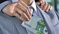 ماجرای حذف احمد توکلی از شورای پول و اعتبار در مجلس اصولگرا/ فعالیت گسترده لابی خودروسازها، بانک دارها و حامیان رانت 650 میلیون یورویی