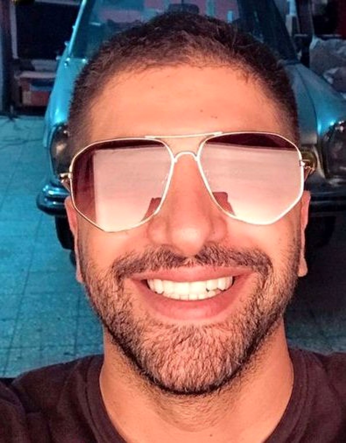سلفی شاد و خوشحال زاینار خان + عکس