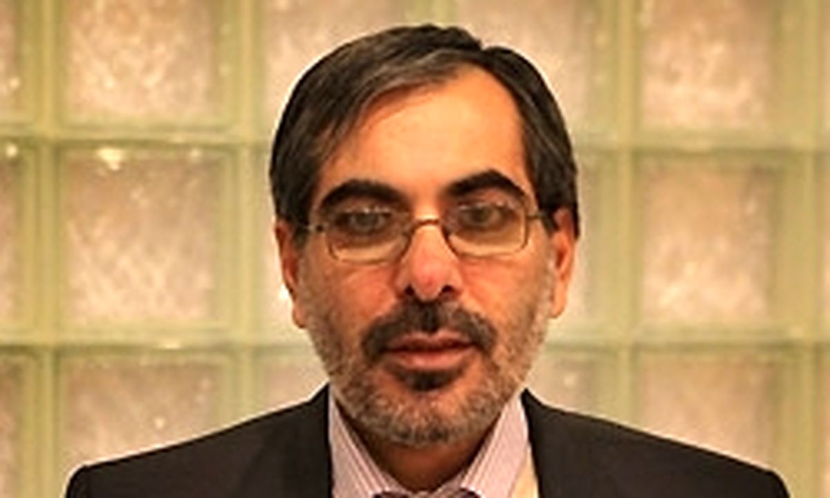 اصولگرایان هیچگاه اشتباهات احمدی‌نژادراتاییدنمی‌کنند