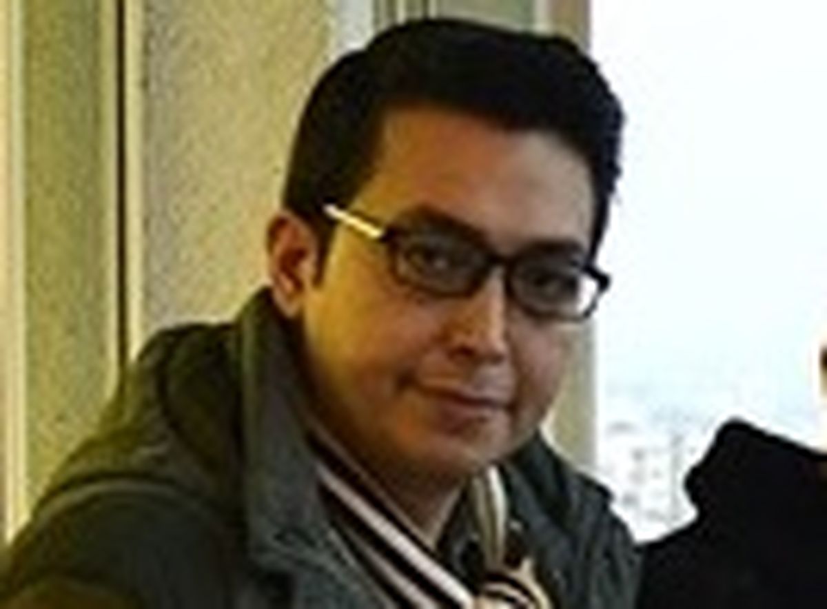 از «سیمرغ» بد می‌گفت حالا از «دیوارهای طلا» می‌گوید!