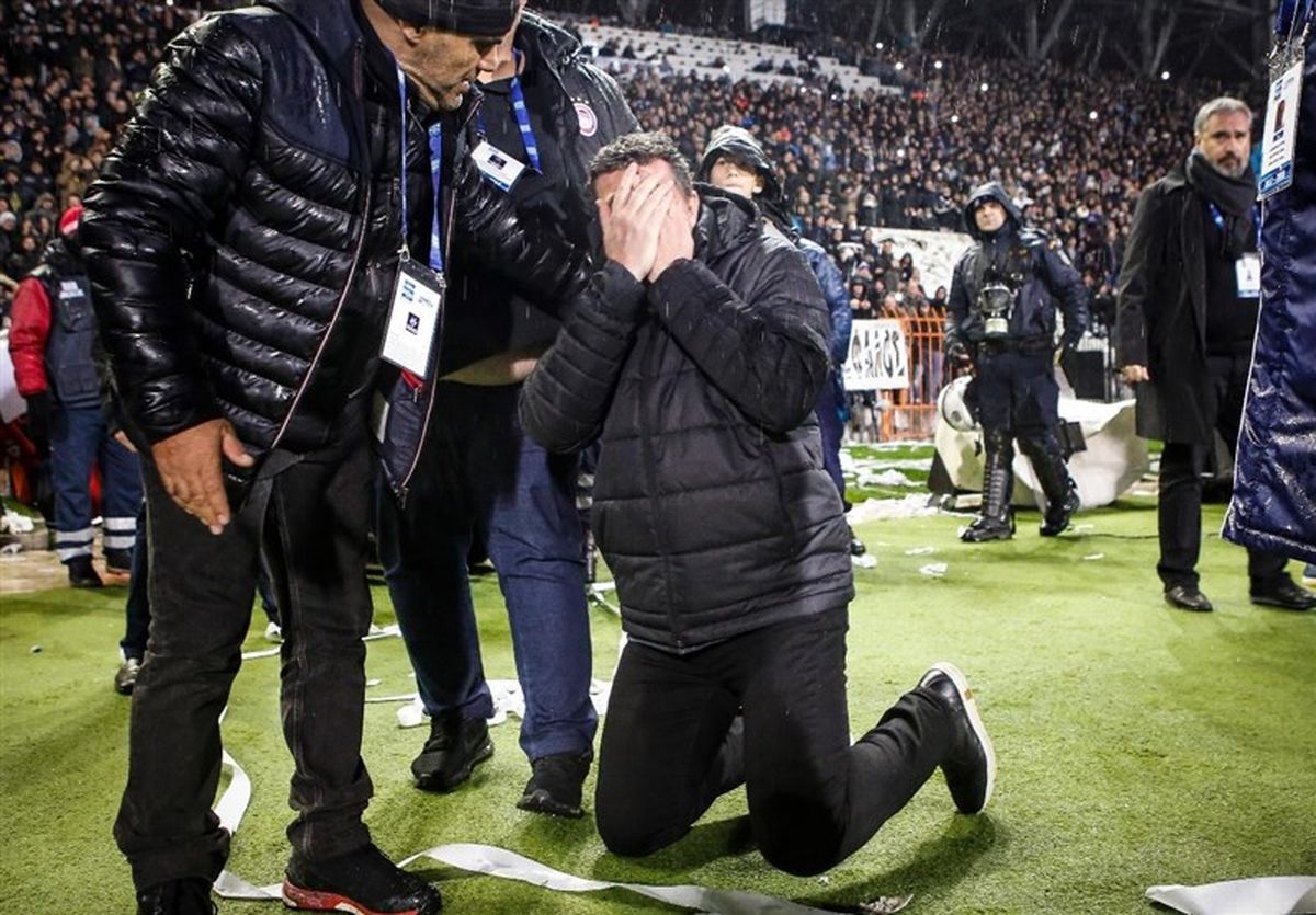 مرخص شدن سرمربی المپیاکوس پس از یک شب پلیسی!