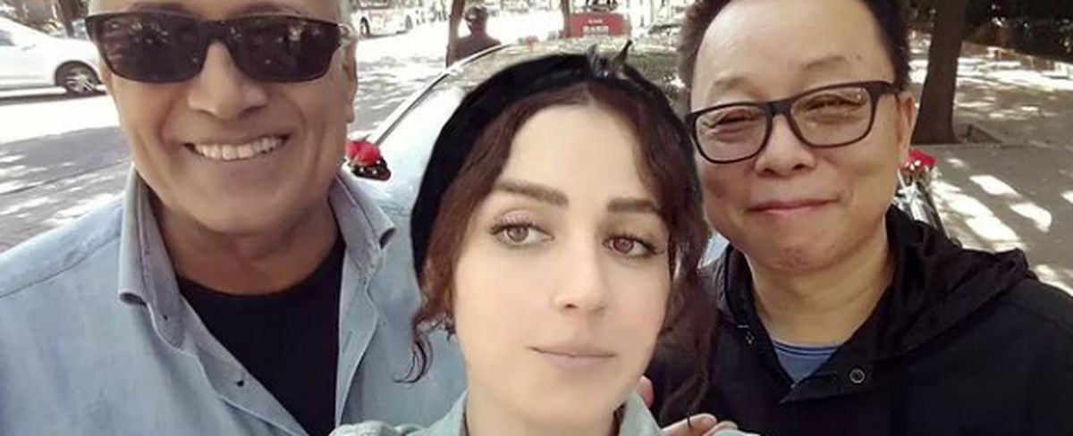 سلفی افسانه پاکرو با دوستان خارجی اش + عکس