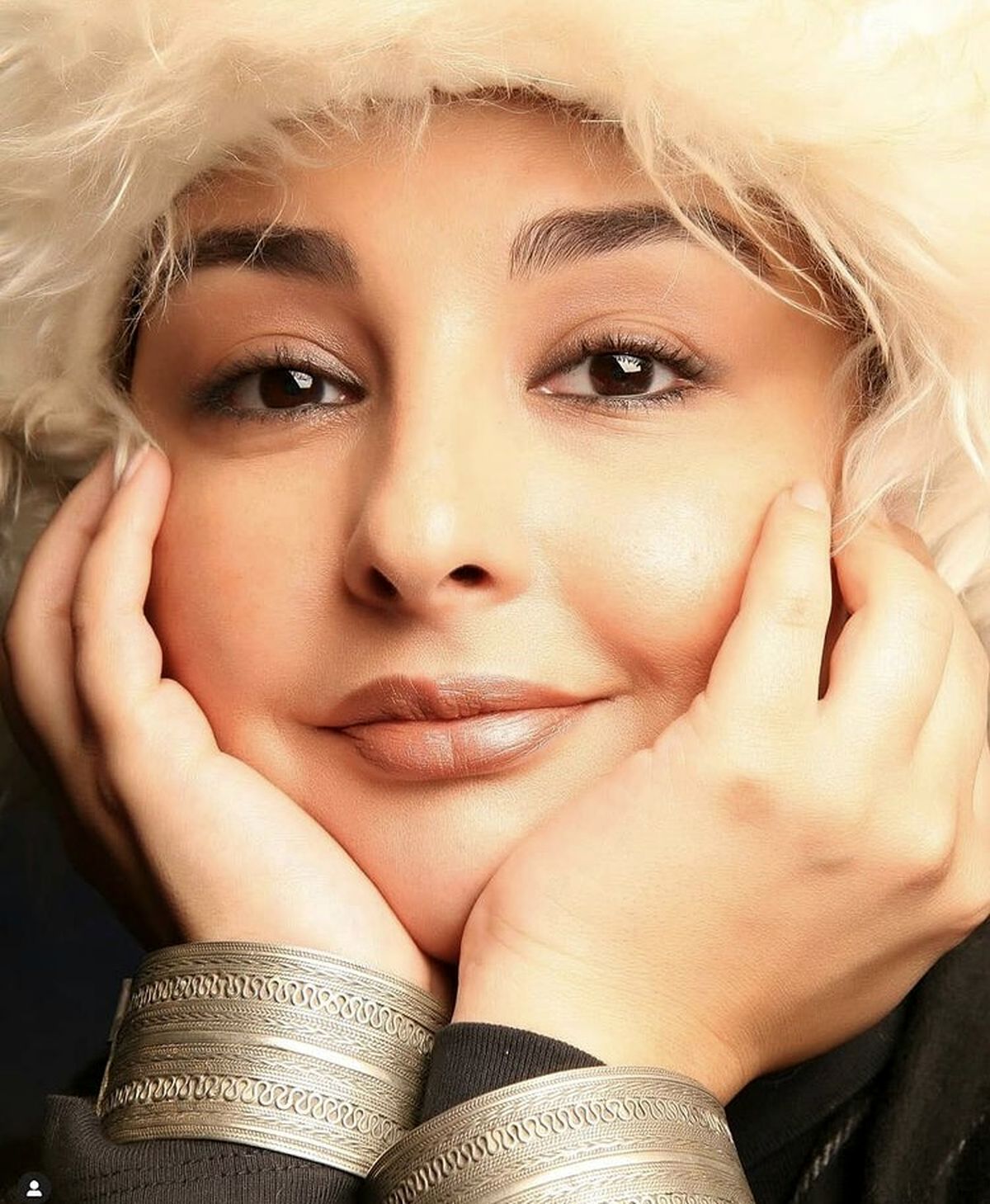 سلفی جدید ماهایا پطروسیان + عکس