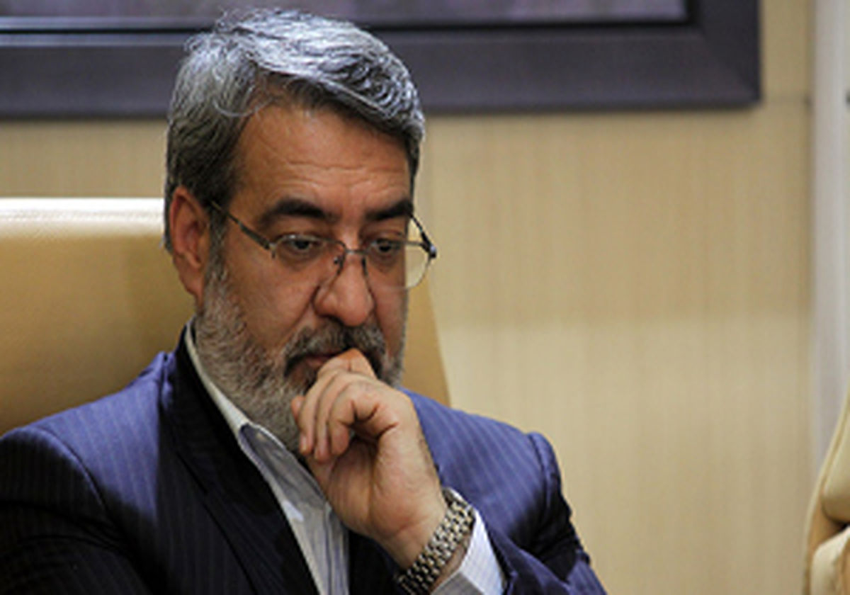 واکنش وزیر کشور به آزاد سازی فروش حشیش 