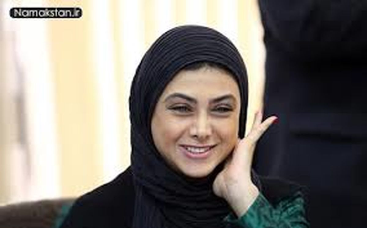 عکس جالب آزاده صمدی با چادر