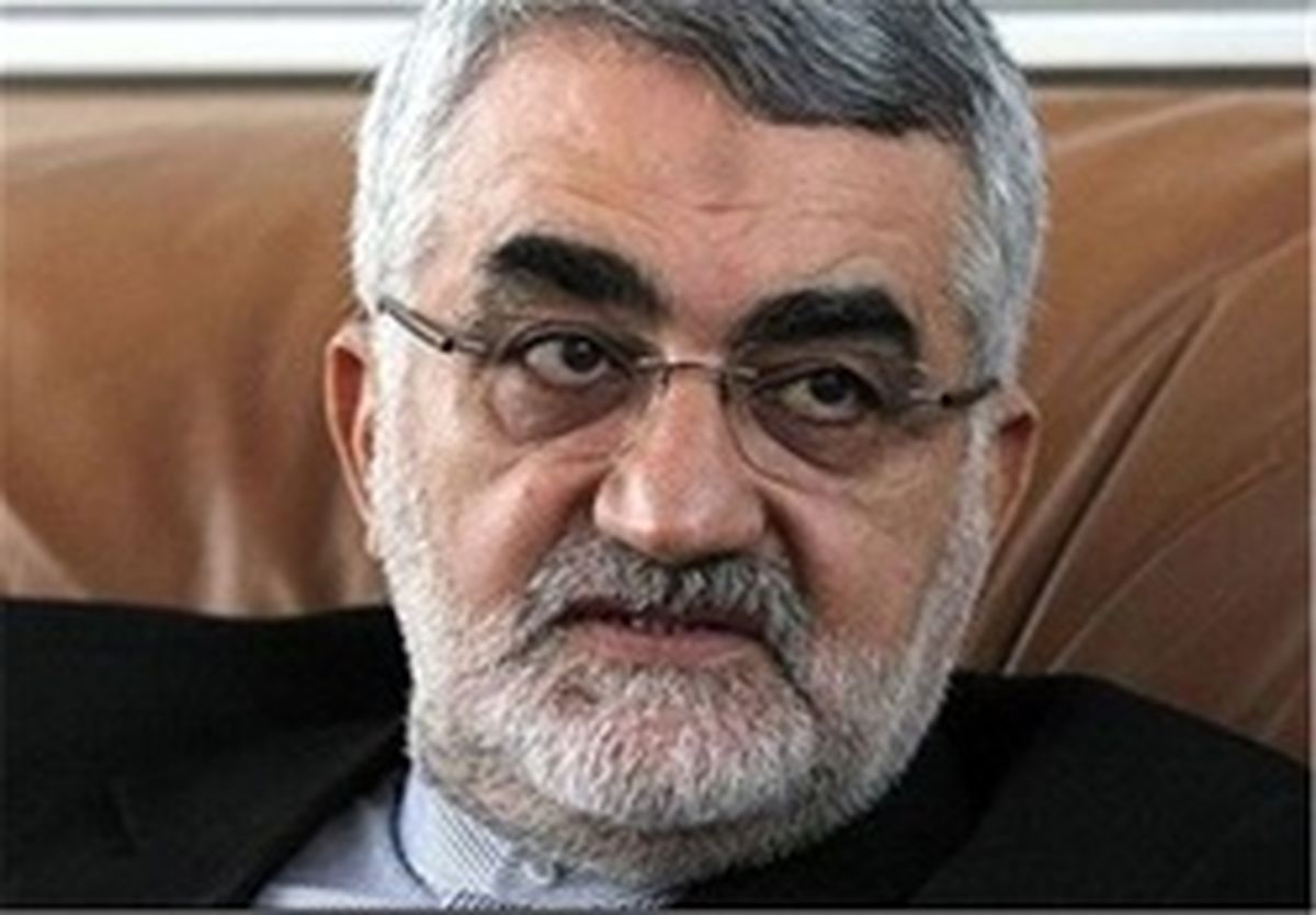 واکنش بروجردی به سفر سناتور آمریکایی به ایران