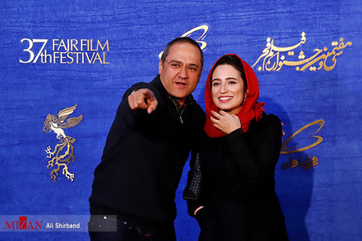 اینستاگرام :رامبد جوان و خانواده در پشت صحنه یک تئاتر +عکس