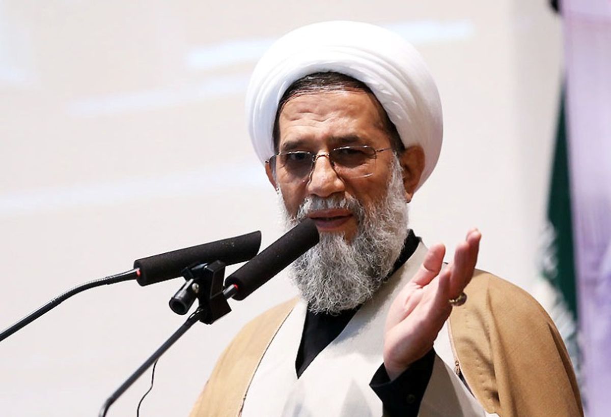 ارتش جمهوری اسلامی ولایتمدار و مردمی است
