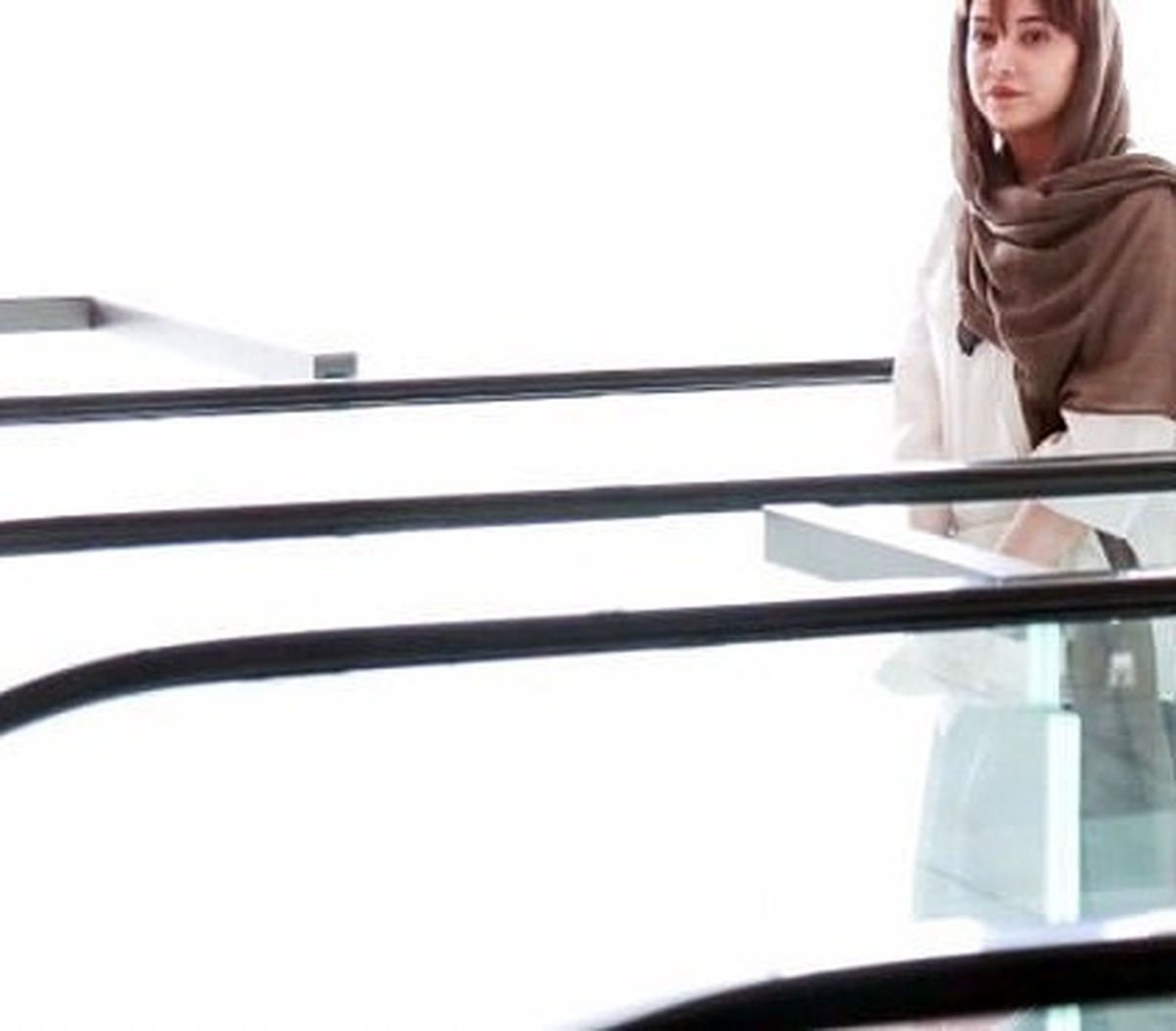 اعتراض عجیب روشنک گرامی به گرانی بنزین