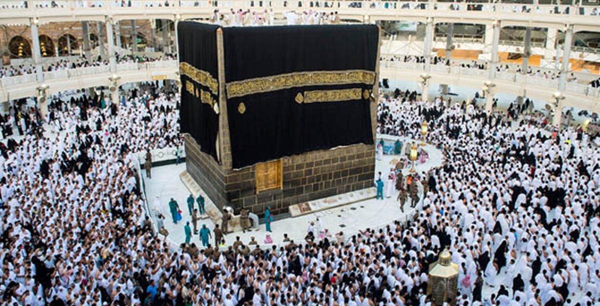 چند زائر خدمه در حج 97 در کاروان ها حضور دارند؟