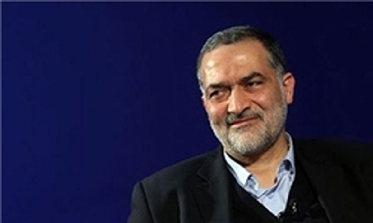 فائزه هاشمی در بیان نظراتش افراط دارد
