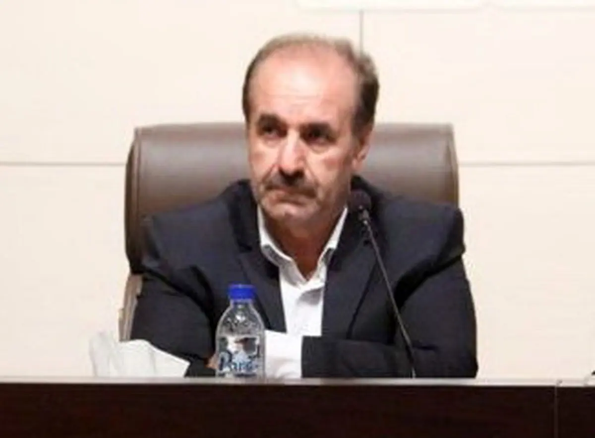 مفسدان باید علنی محاکمه شوند