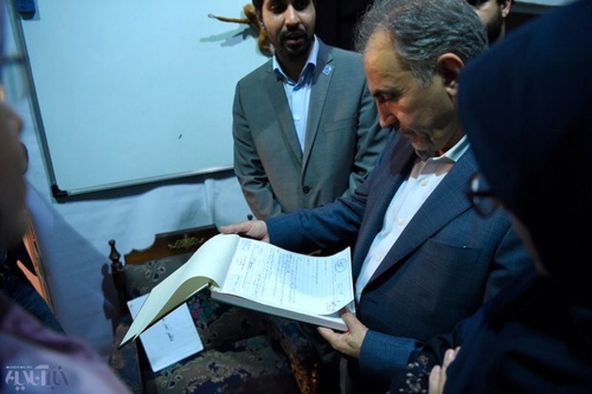 بازدید شبانه شهردار جدید تهران از محله‌های شوش و دروازه غار (عکس)