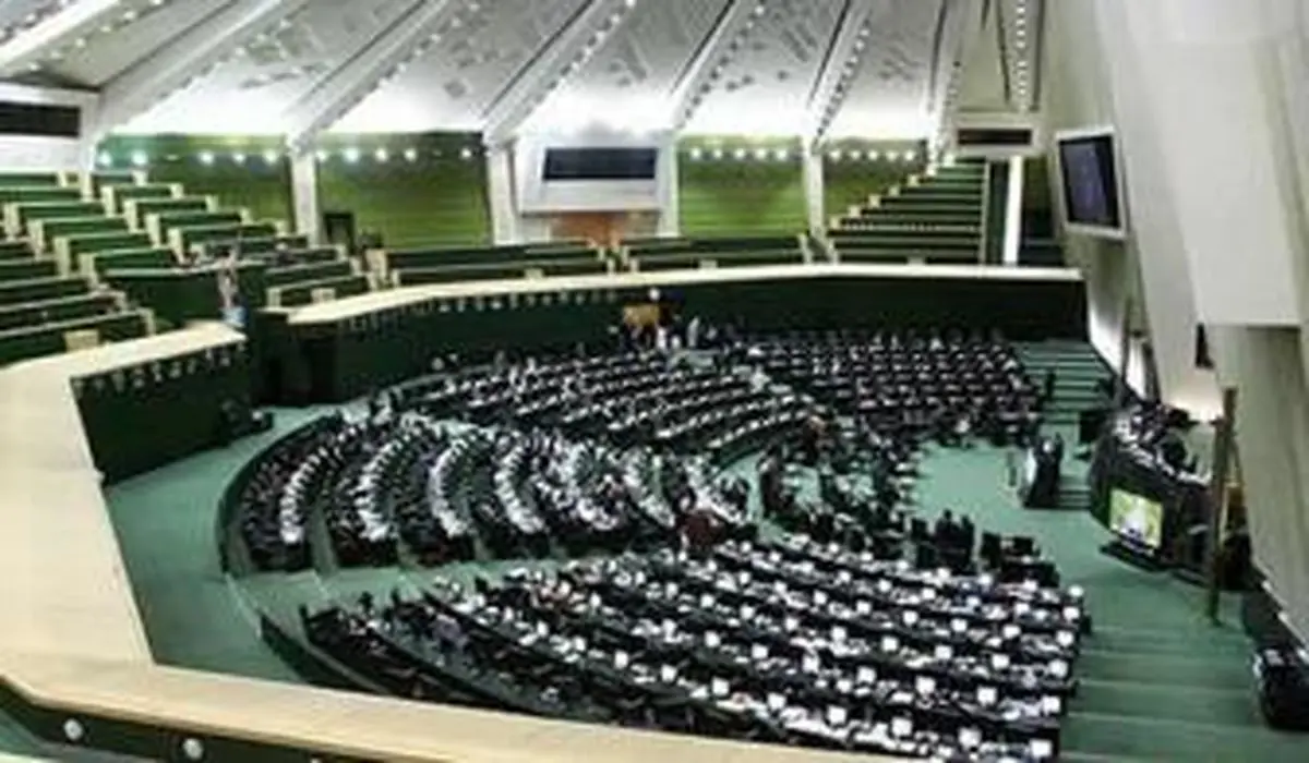 اسامی 90 نماینده امضاء کننده طرح استیضاح کرباسیان + 17 محور استیضاح