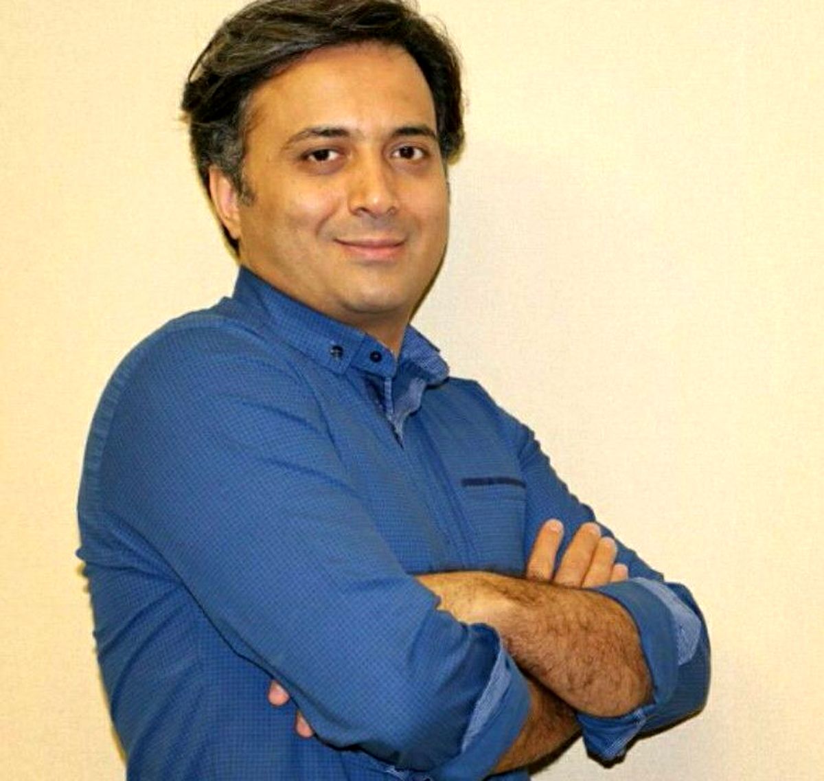 سلیقه مردم ارتقا پیدا کند تا هنرمندان مجبور به تولید آثار با کیفیت‌تر، باشند