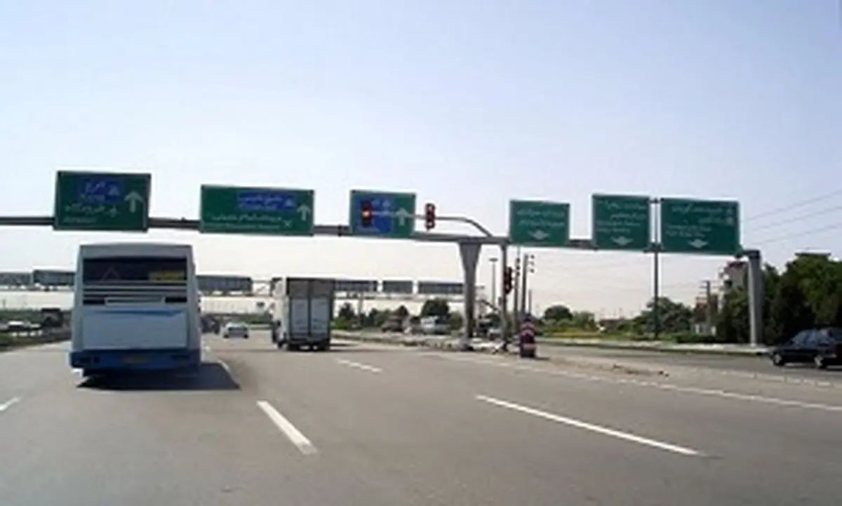 نصب دوربین ثبت تخلف در لاین کندرو بزرگراه آزادگان 