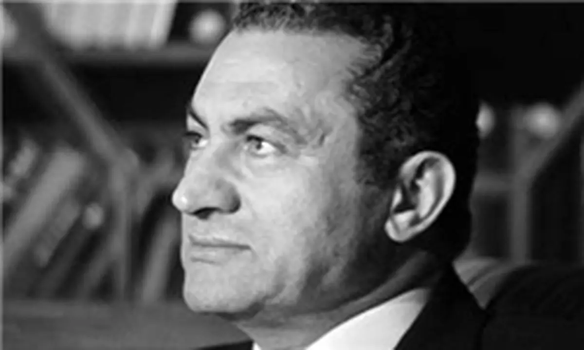 دیکتاتور مصر آزاد و مرسی در بند