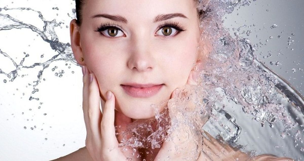 چرا نباید صورت ‌را در حمام شست؟