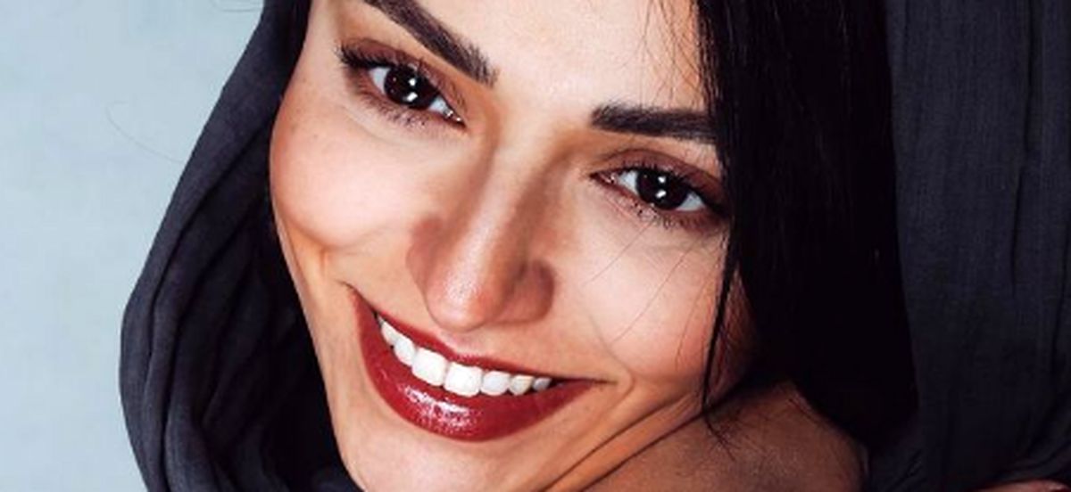 لبخند زیبا و ملیح سوگل خلیق + عکس