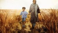 «علف‌زار» حماسه‌ای میان امضاهای اداری