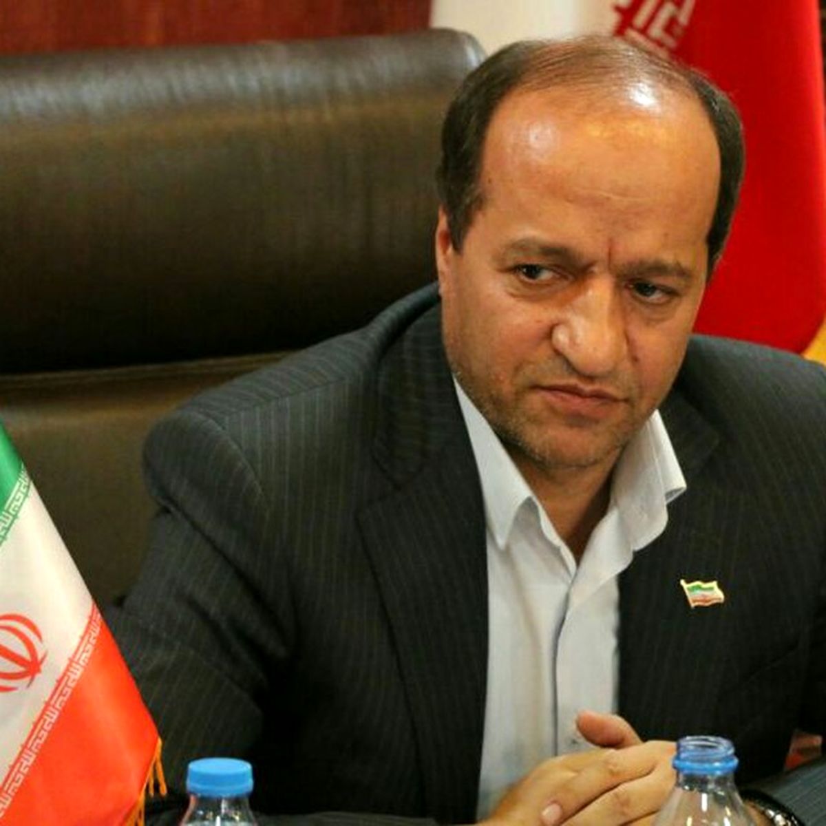 دولت در برخورد با بانک‌ها اقدام عاجل نماید