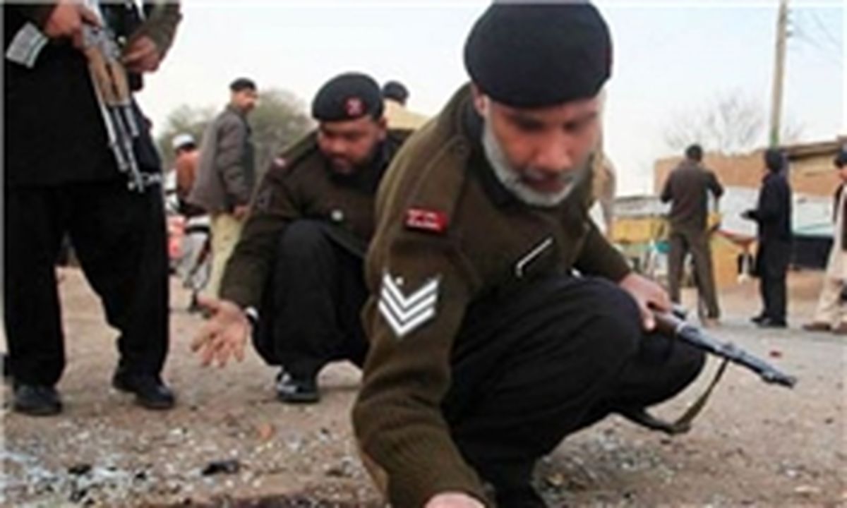 12 کشته و زخمی بر اثر انفجار در پاکستان
