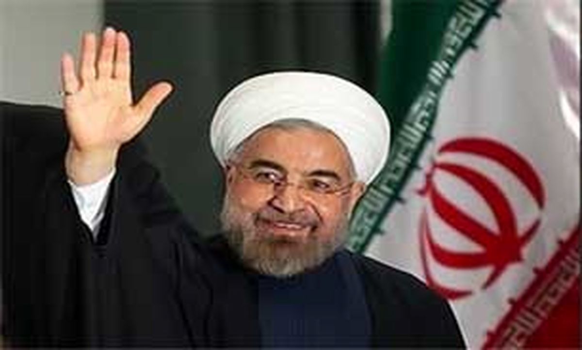 دکتر روحانی وارد ورزشگاه تختی بندرعباس شد