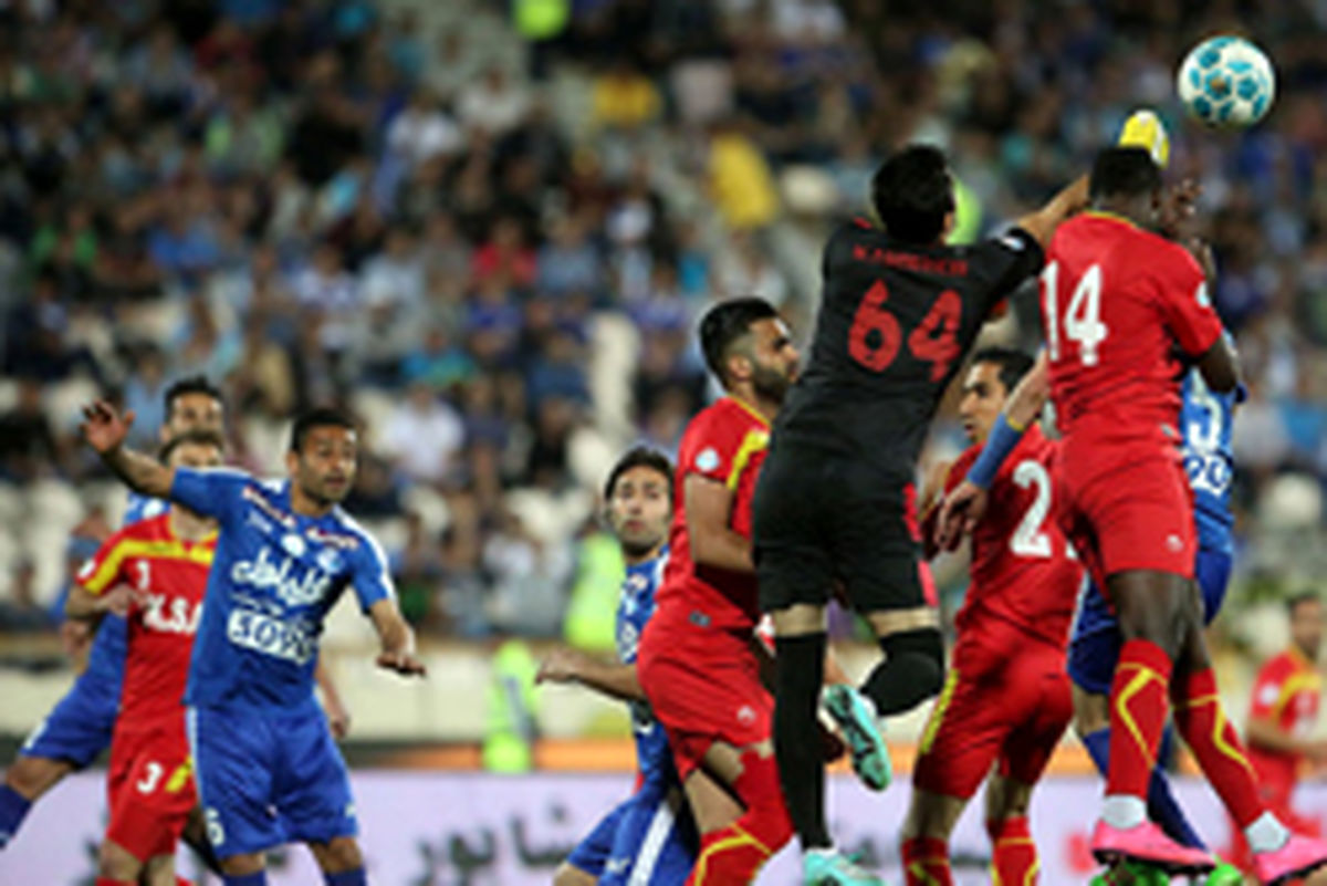 نفس استقلال بیخ گوش پرسپولیس