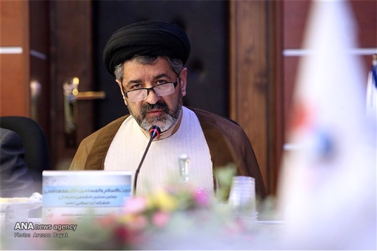 معاون مستعفی دانشگاه آزاد عضو ستاد «روحانی» شد
