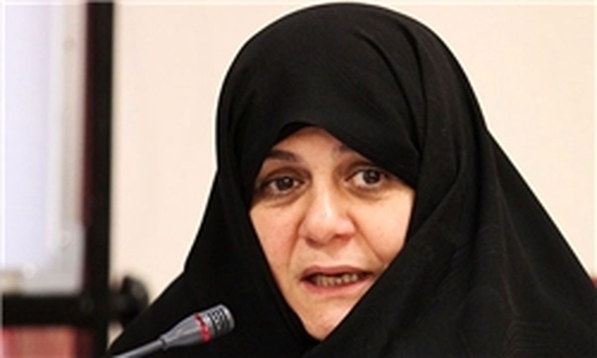 زنان باید به جایگاه اصلی خود برگردند