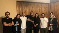 عکس سارا خوئینی ها در پشت صحنه تئاتر کامران تفتی