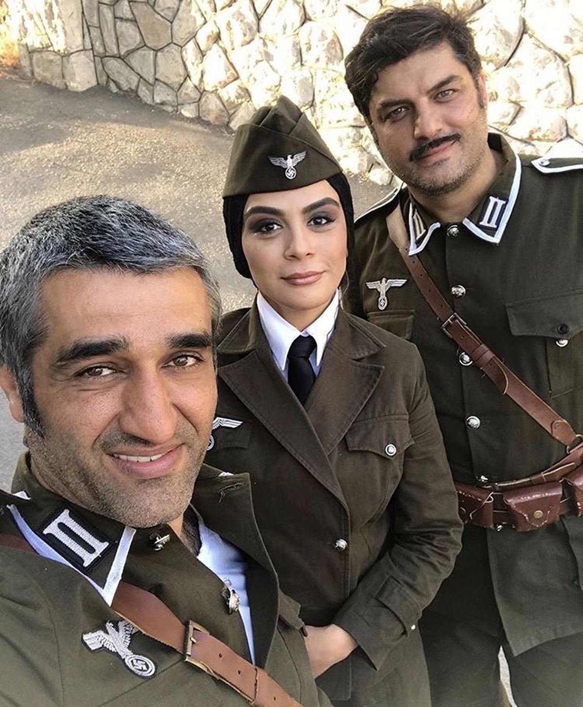سلفی بازیگران خوب بد جلف ۲ در پشت صحنه + عکی