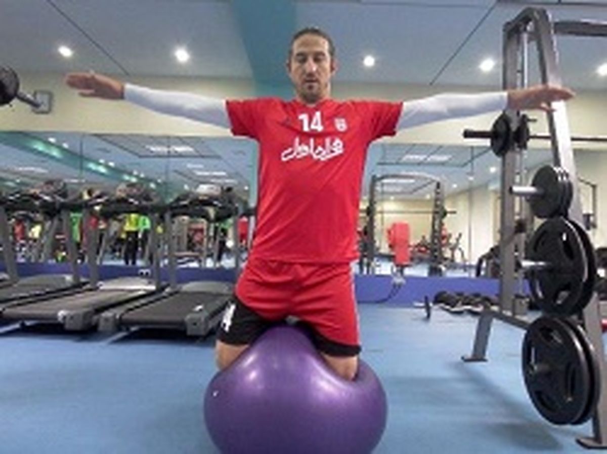 رکورد آندو در فوتبال