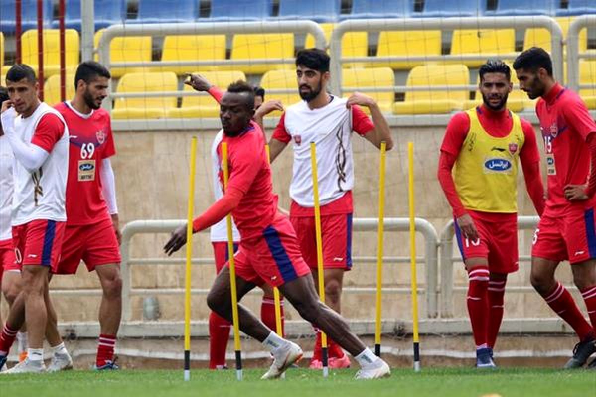 کفش طلا را از پای پرسپولیس درمی‌آورند؟