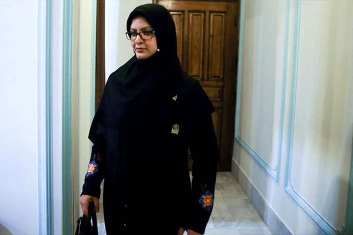 ورود مینو خالقی به "مجلس" ممنوع!