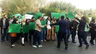 تجمع دانشجویان حامی روحانی علیه روحانی در دانشگاه تهران + عکس