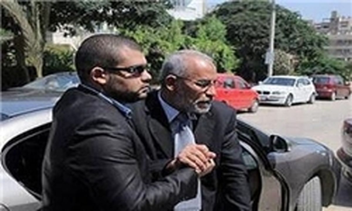 تمدید حکم بازداشت رهبر اخوان
