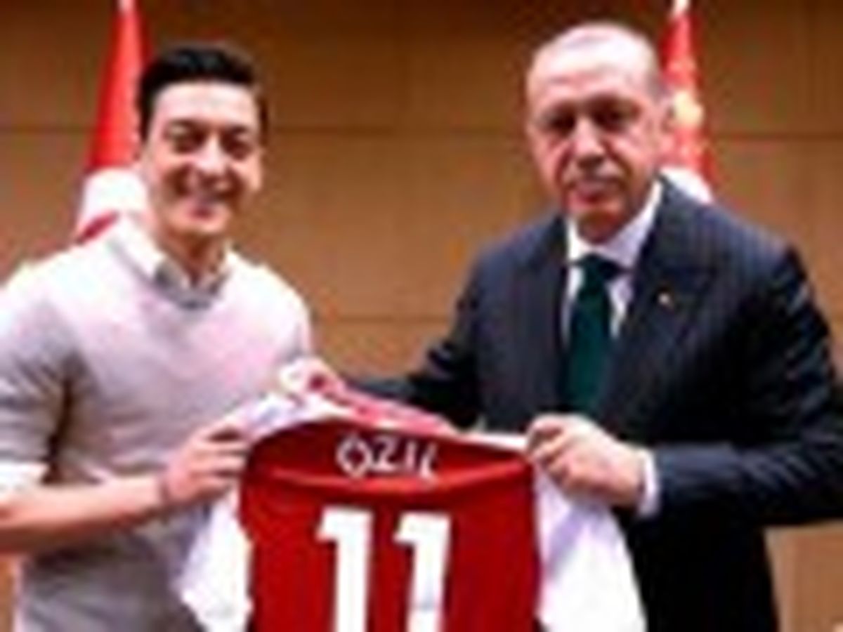 اوزیل، اردوغان را به مراسم عروسی‌اش دعوت کرد