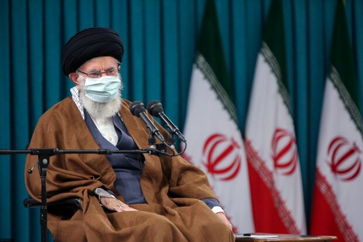 مسئولان مطلقاً معطّل مسئله هسته‌ای نشوند