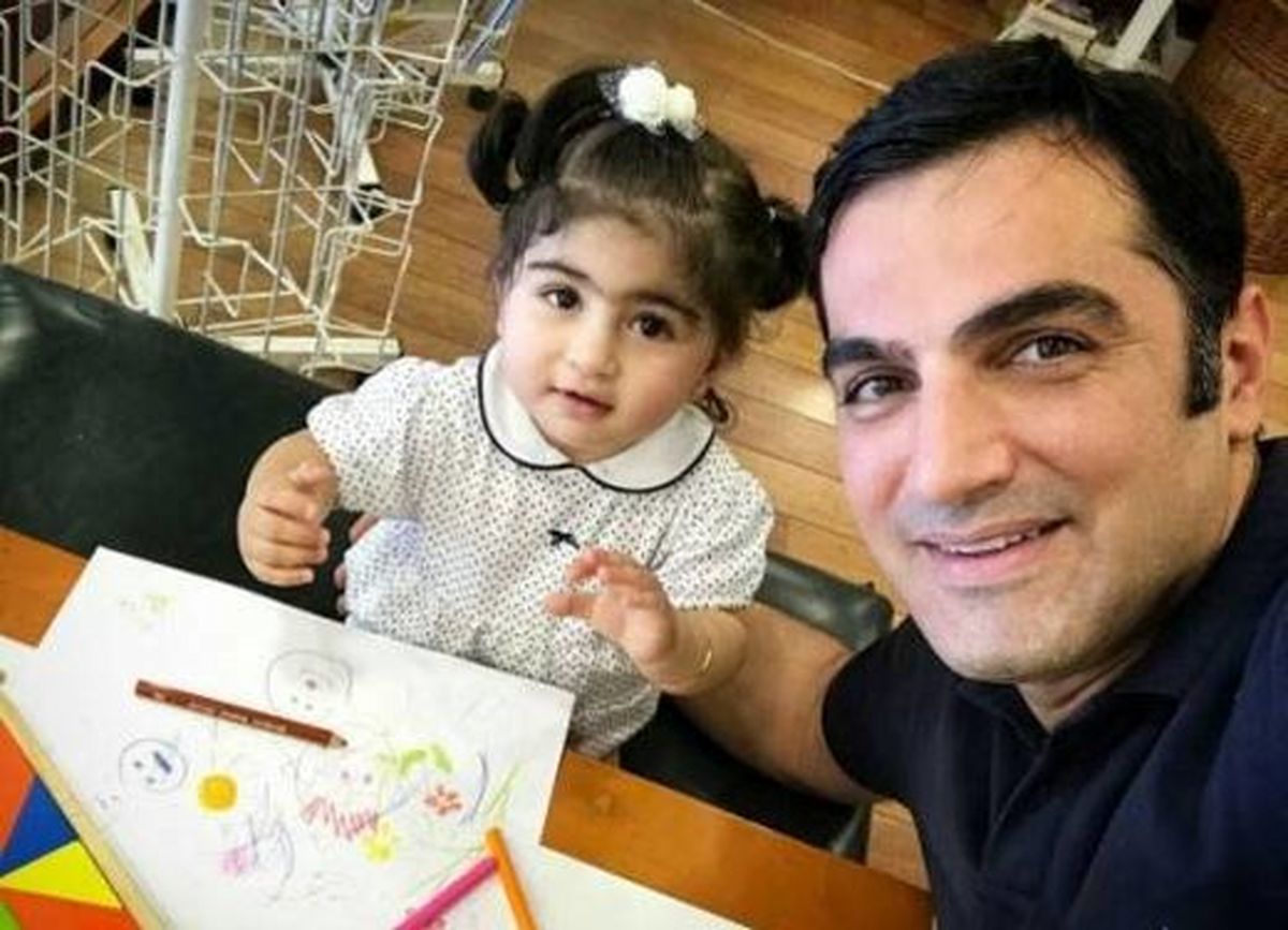 بوسه دخترِ بازیگر بر گونه پدرش/عکس