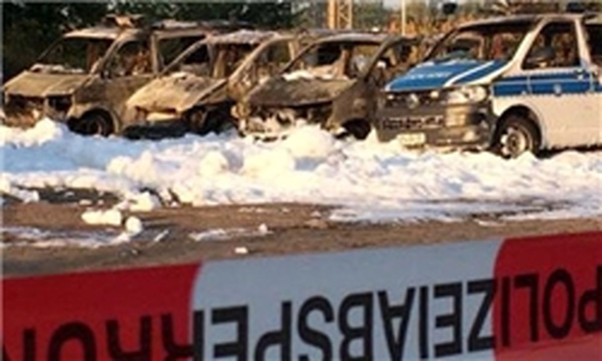 آتش‌سوزی عمدی در آلمان ده‌ها خودروی پلیس را از بین برد