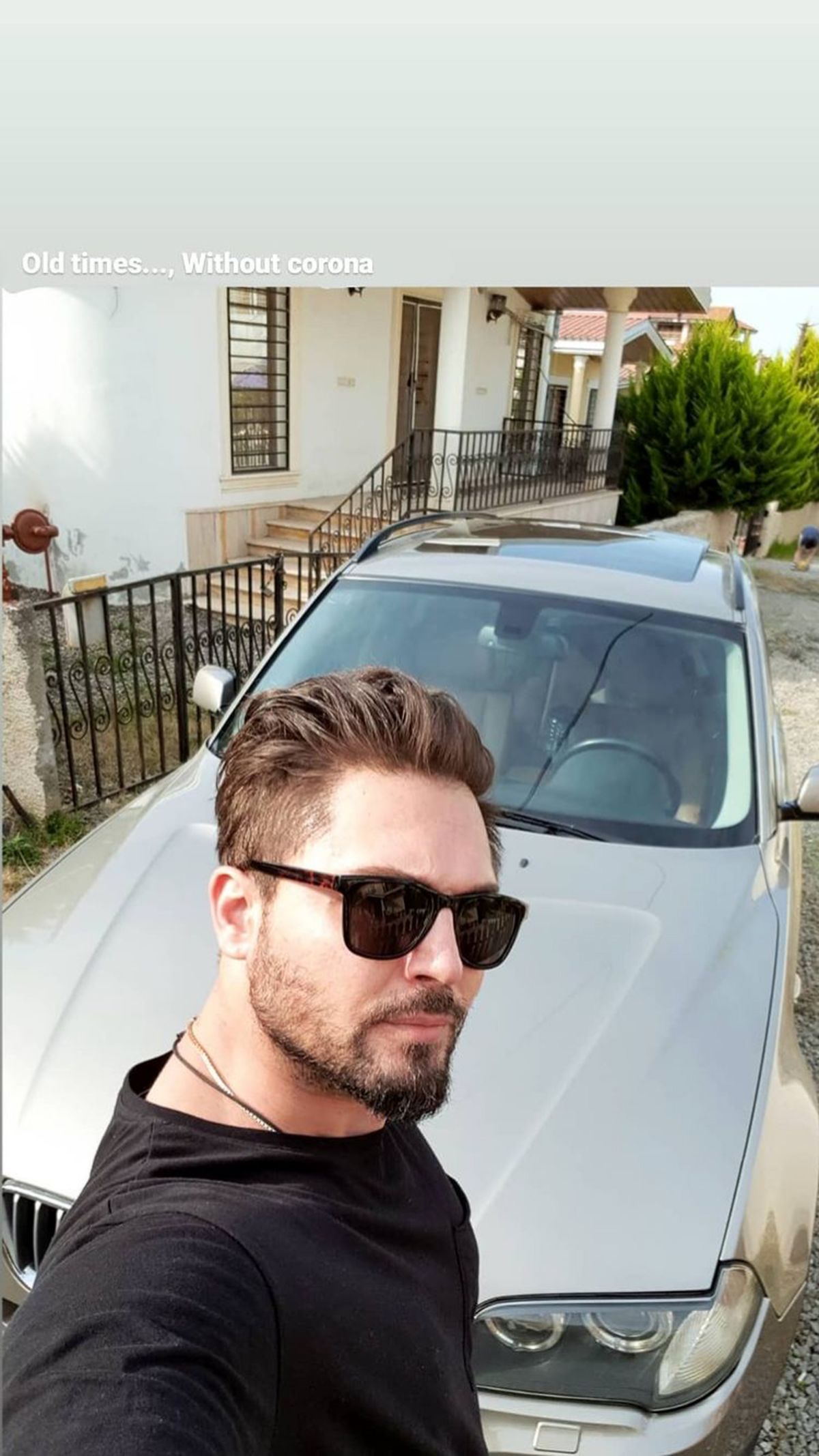 ماشن و ویلای لاکچری بازیگر مهشور + عکس
