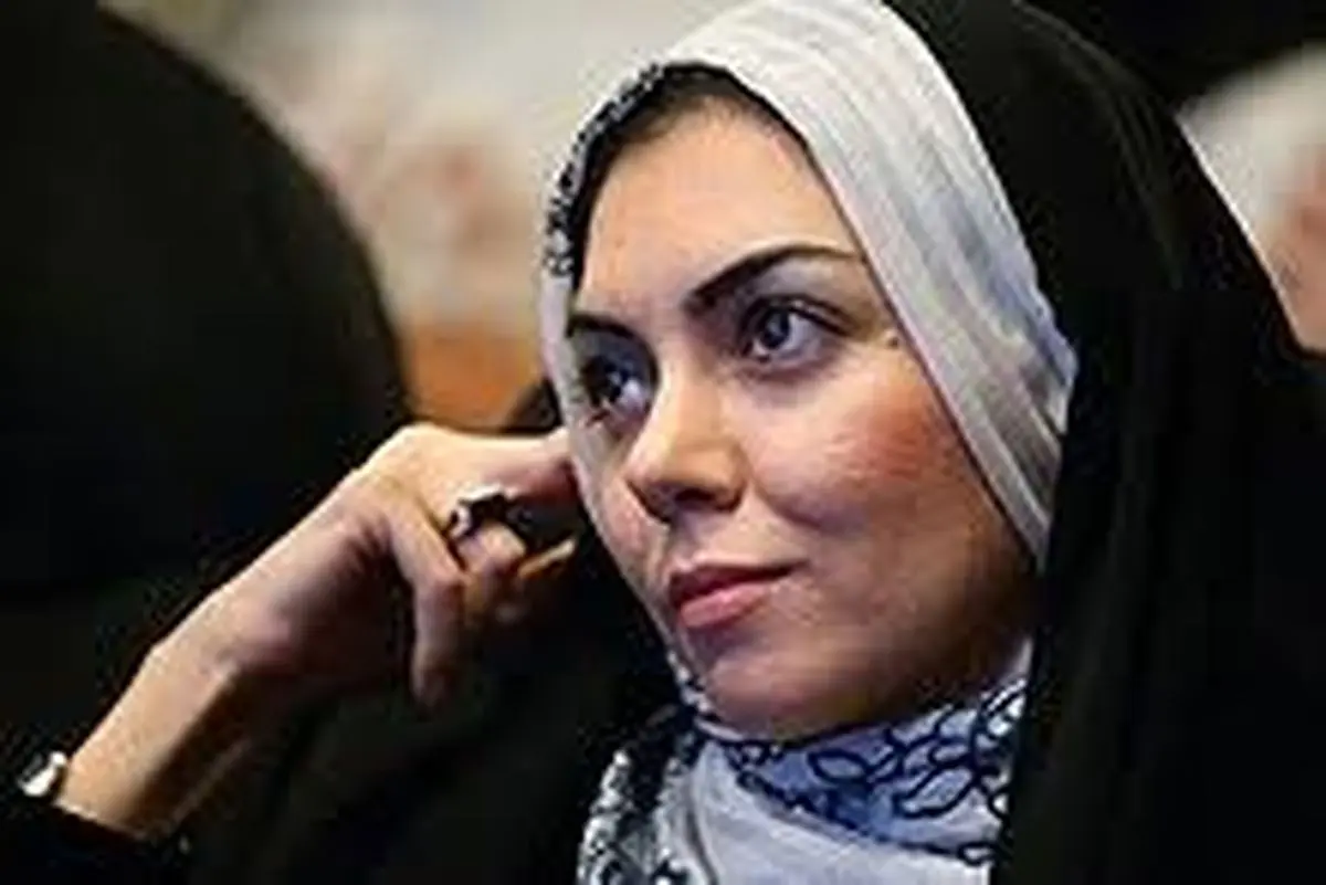  آزاده نامداری: اسب قشنگم ببخش