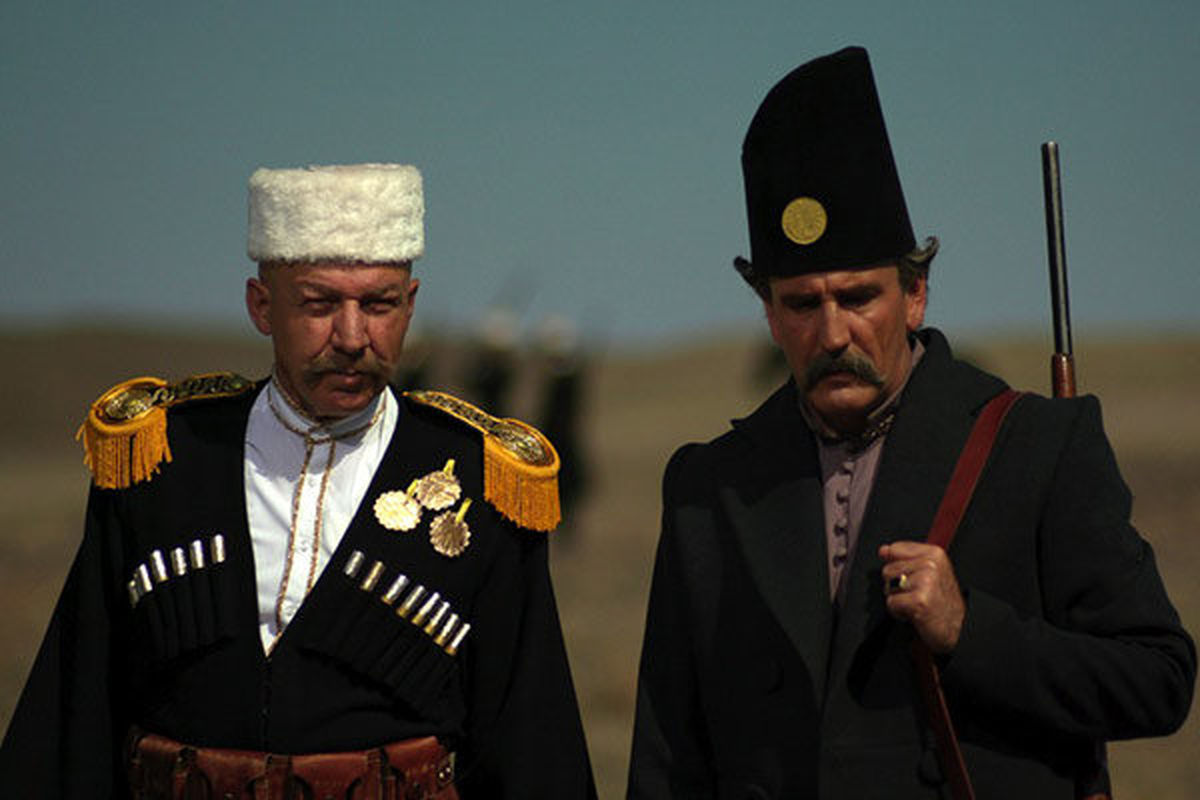 انتقاد عزیزالله حمیدنژاد از پخش زودهنگام «بانوی عمارت»