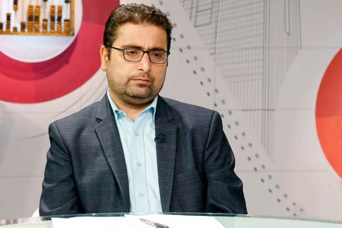 کشف ۵۸۹ تلفن همراه قاچاق از یک سمند