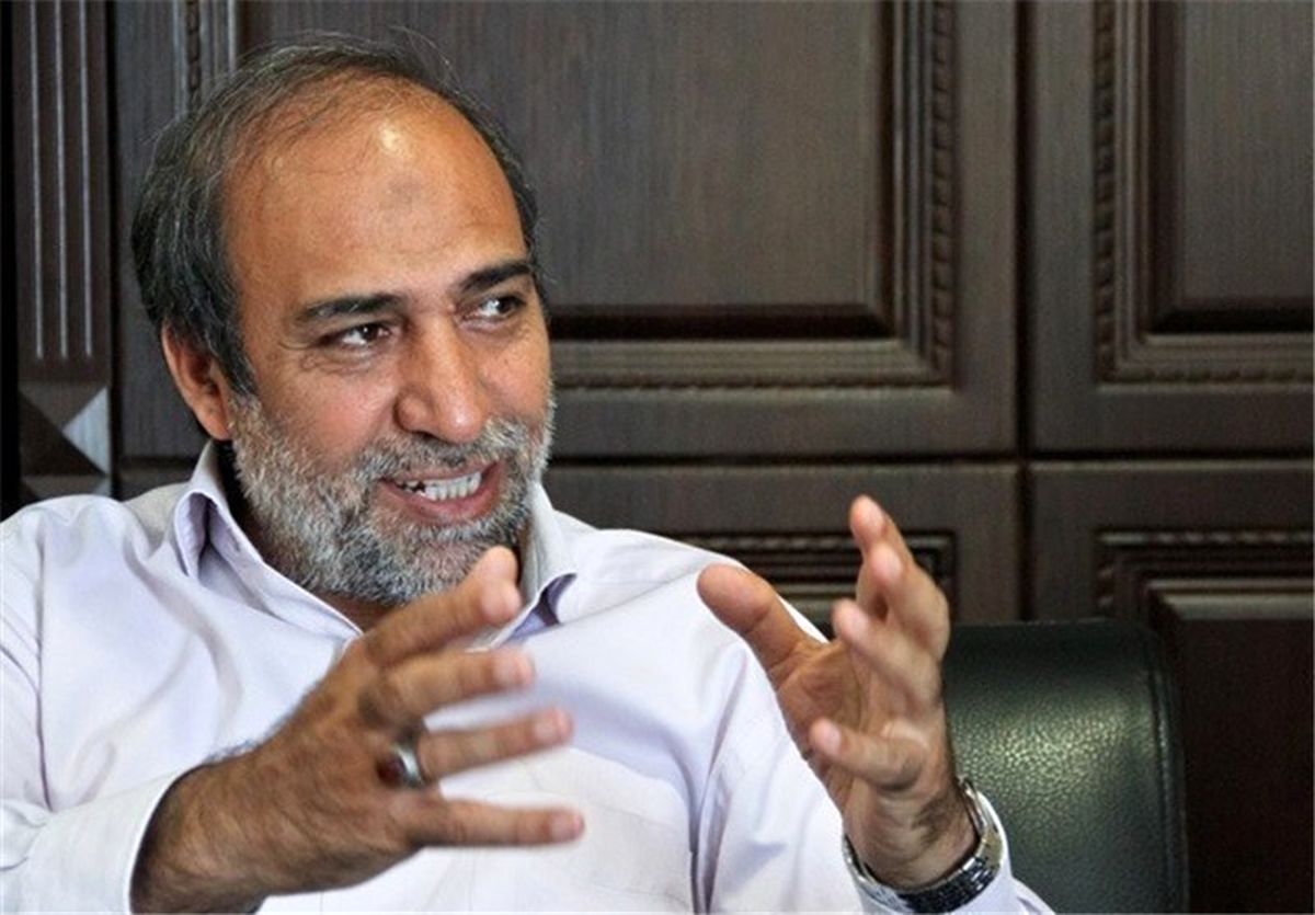 فروزنده: مشکلات کشور با گفتمان انقلاب اسلامی حل می‌شود